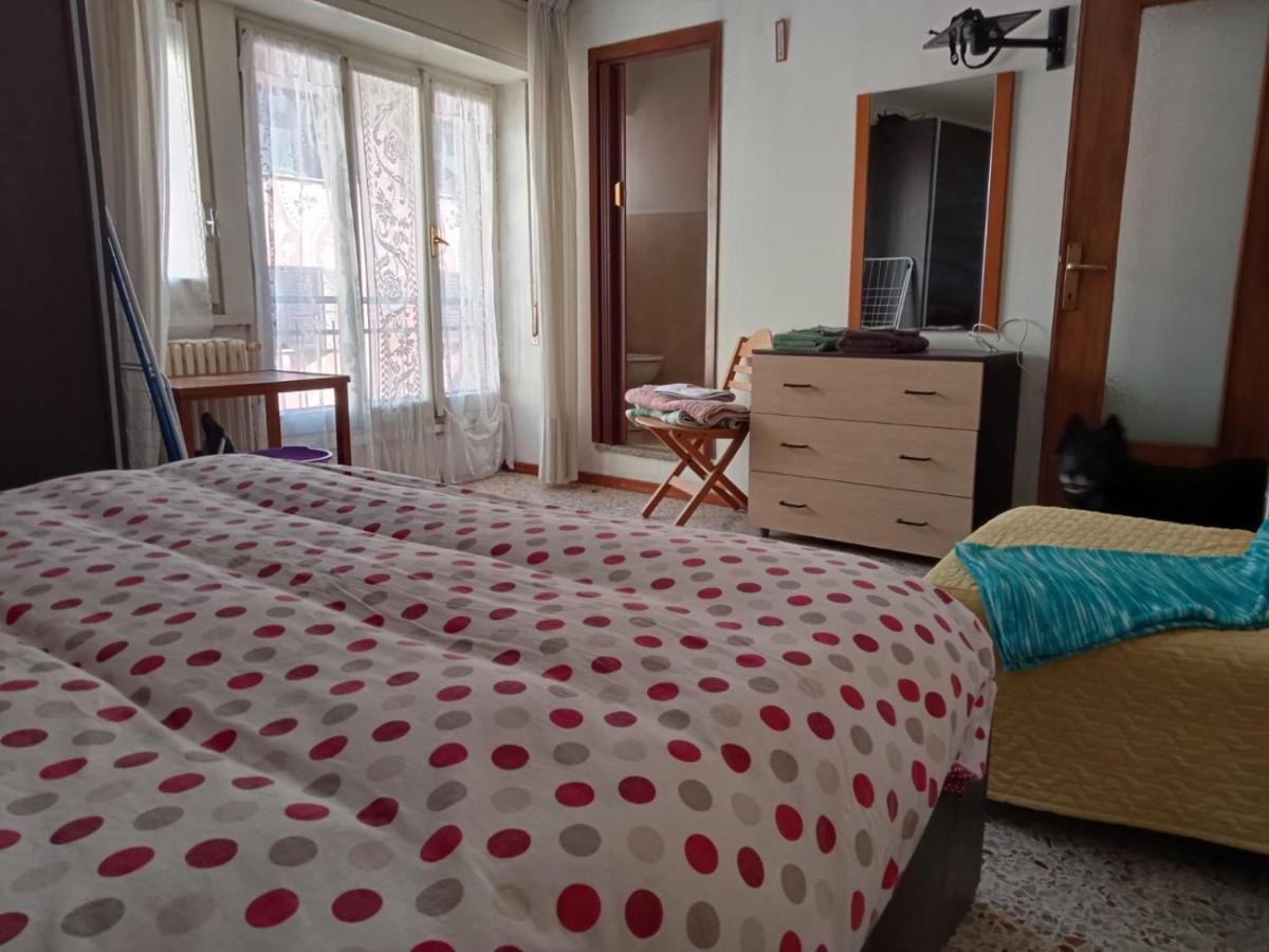 Nonno Meo Apartment Bellano Bagian luar foto