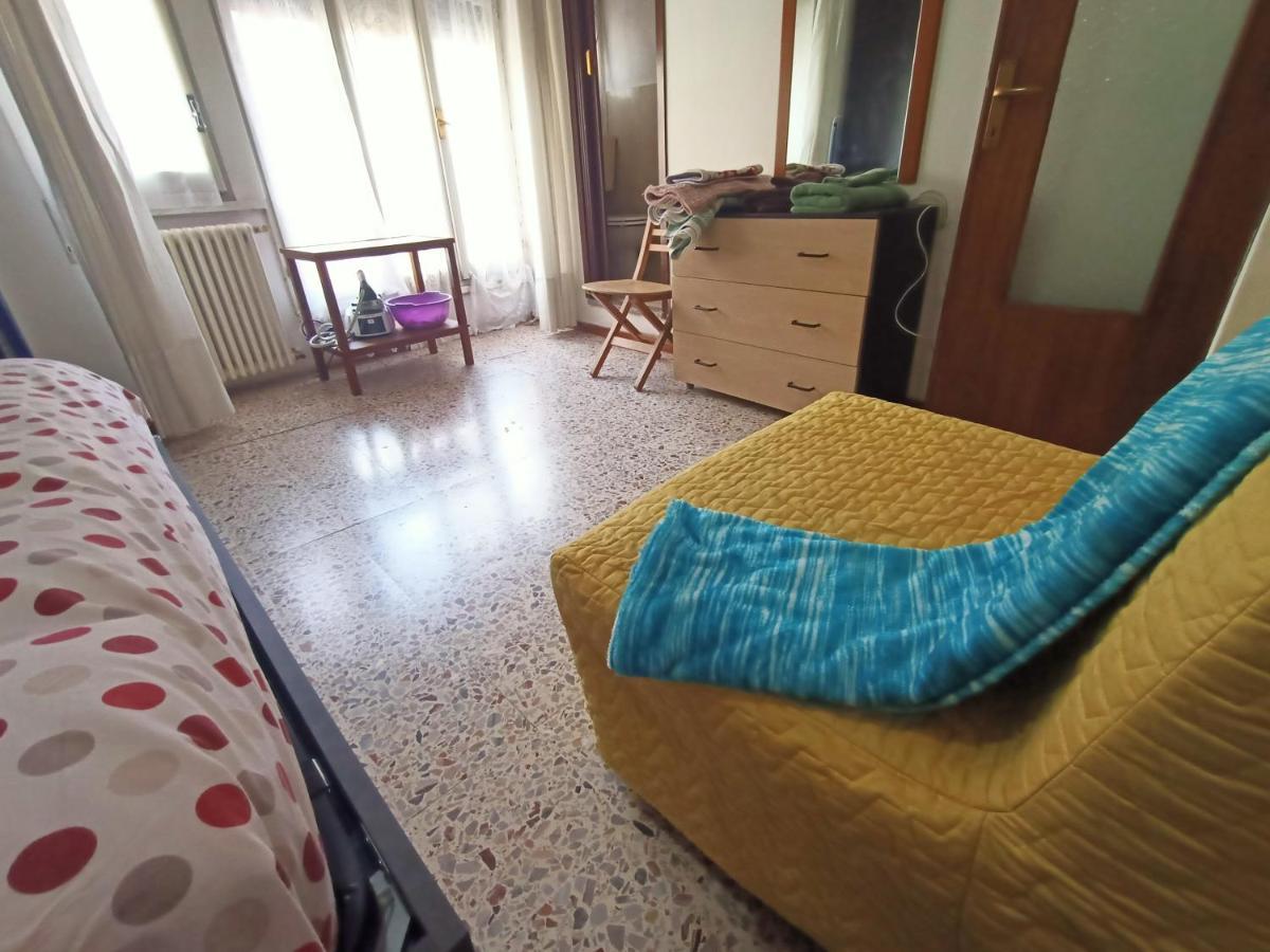 Nonno Meo Apartment Bellano Bagian luar foto