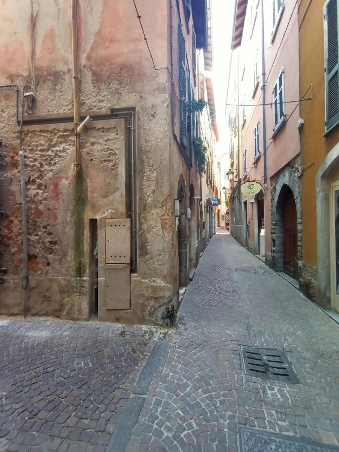 Nonno Meo Apartment Bellano Bagian luar foto
