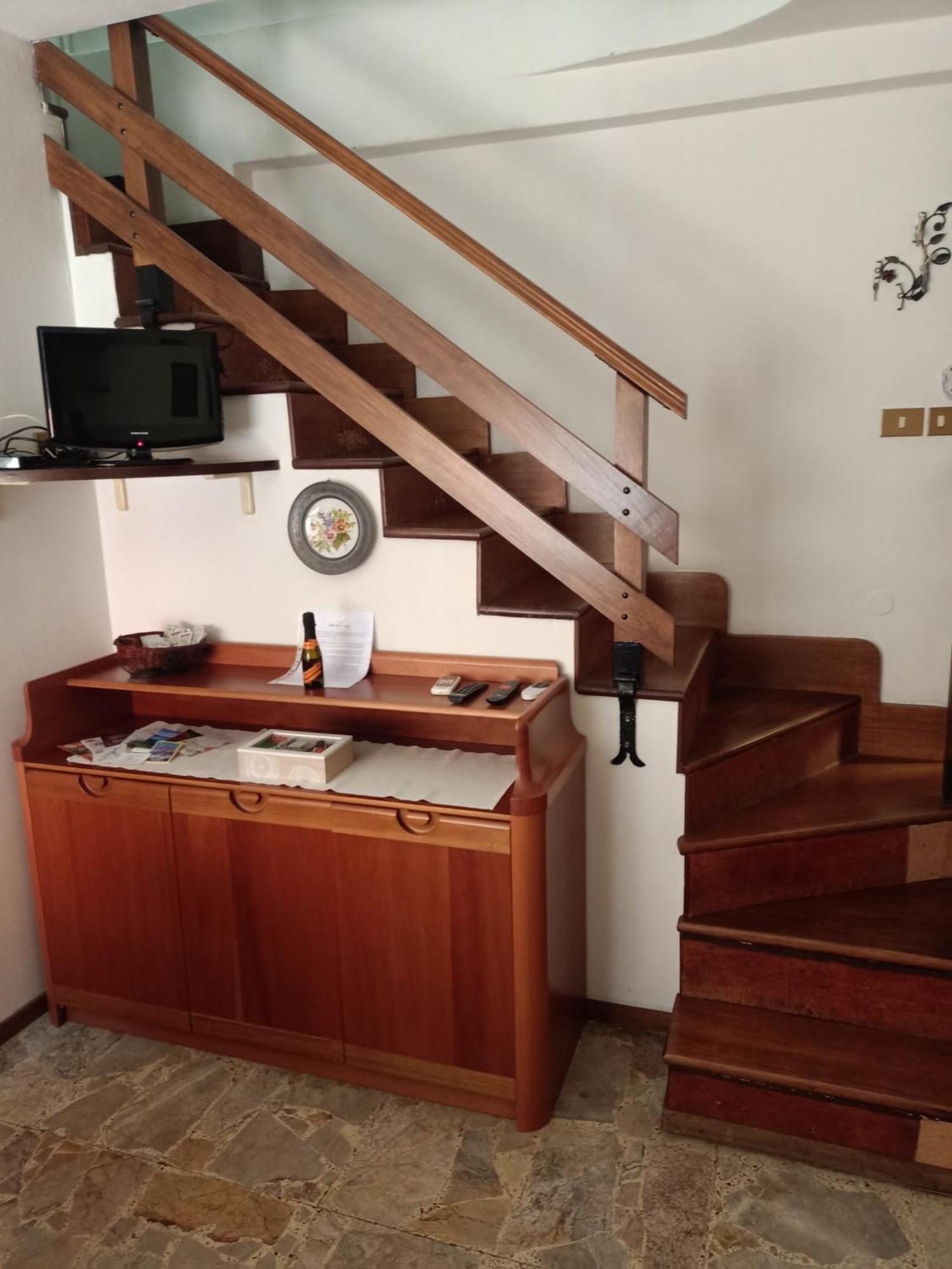 Nonno Meo Apartment Bellano Bagian luar foto